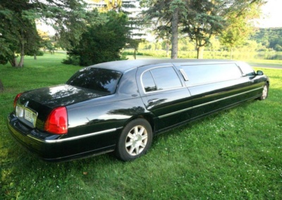 2011 Lincoln Town Car Limousine 120 Long door 10 Passenger Limo Coach Rear Passenger View