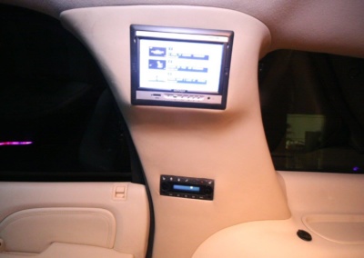 2008 Cadillac Escalade SUV Limo Interior TV