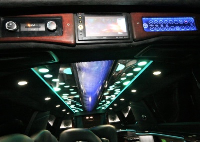 2014 MKT Lincoln Town Car SUV Limo Ceiling