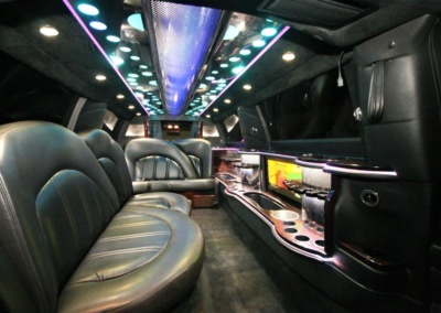 2014 MKT Lincoln Town Car SUV Limo Interior