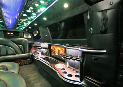 2014 MKT Lincoln Town Car SUV Limo Interior